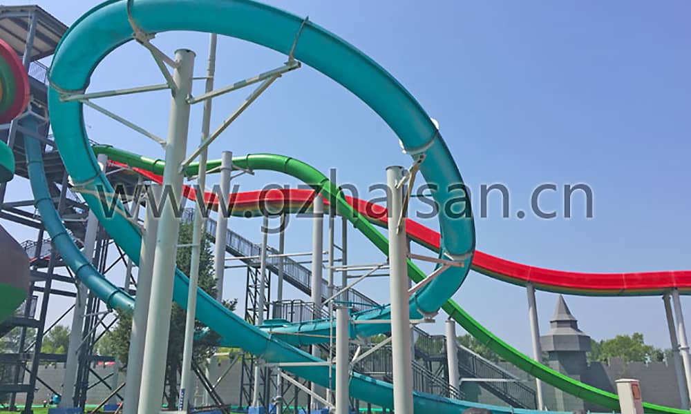 惊险刺激的大回环滑道