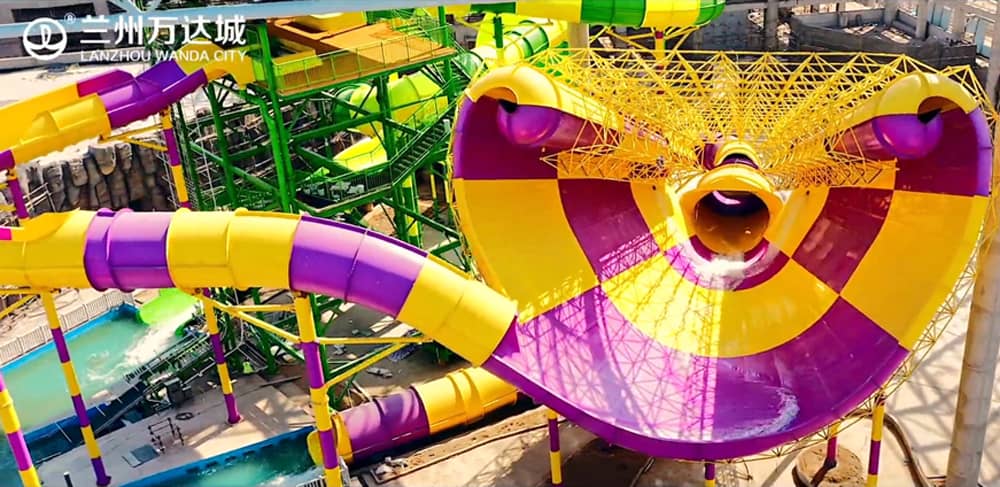 兰州万达茂水乐园超级龙卷风滑道 兰州万达茂水乐园超级龙卷风滑道