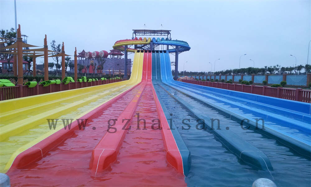 水上乐园垂直滑梯：惊险刺激的巅峰体验