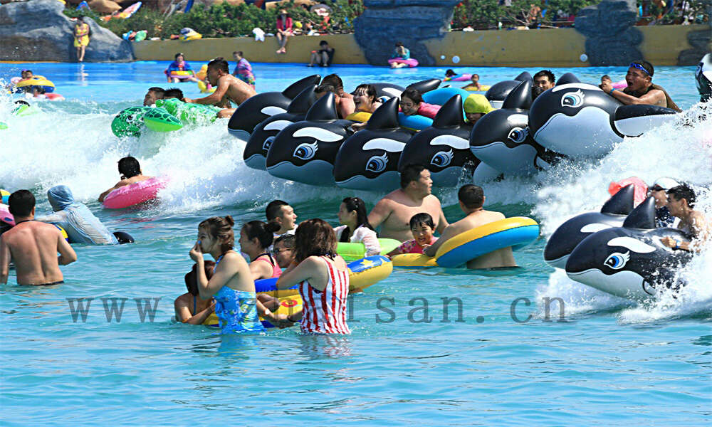 水上乐园建造时应如何规划场地布局？