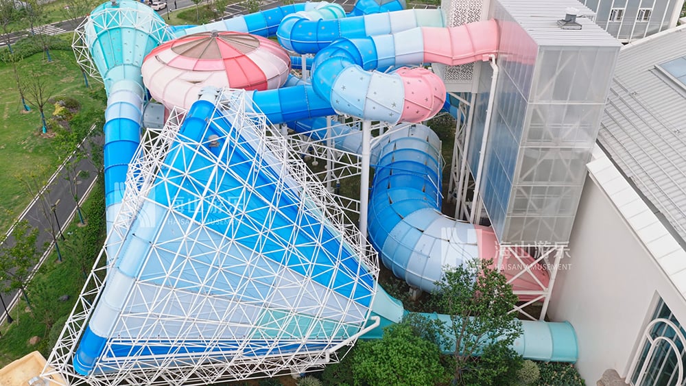 打破季节边界，定义全季狂欢｜超级魔法时空组合滑道，引领水乐园新纪元